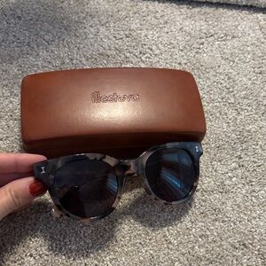 Illesteva Sicilia sunglasses